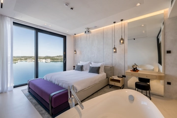 3-Bedroom Villa with Private Heated Pool in Zatoglav