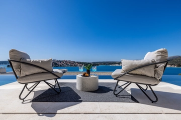 3-Bedroom Villa with Private Heated Pool in Zatoglav