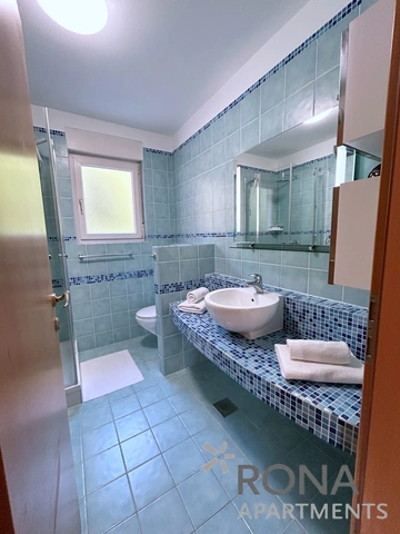 Sea-View Apartment in Ičići for Up to 6