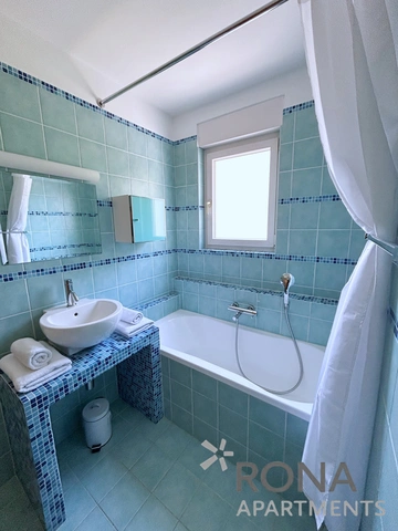 Sea-View Apartment in Ičići for Up to 6