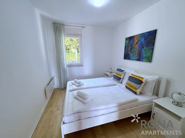 Sea-View Apartment in Ičići for Up to 6