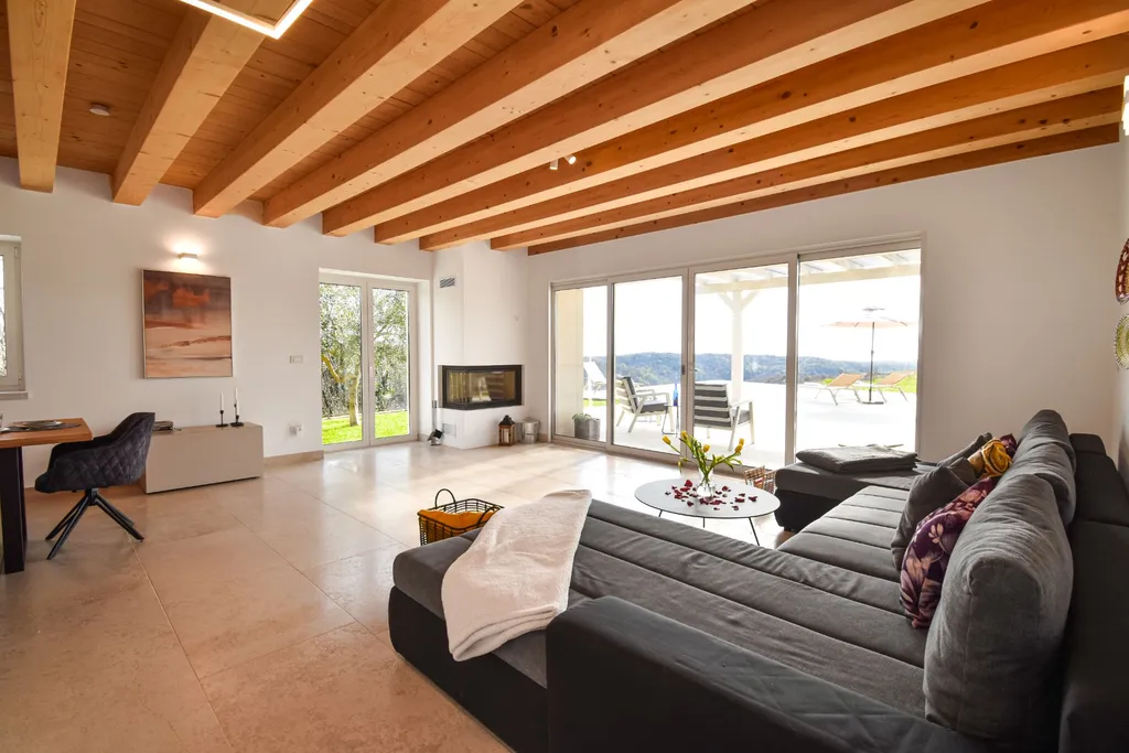 3-Bedroom Villa in Buje for up to 7 Guests