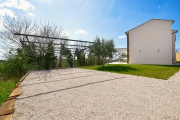 3-Bedroom Villa in Buje for up to 7 Guests