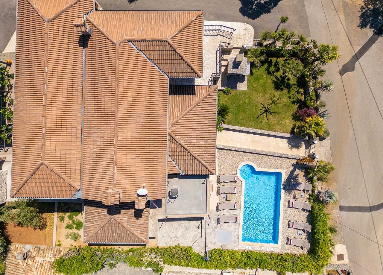Rustikale Ferienwohnung Magdalea mit privatem Pool und Meerblick