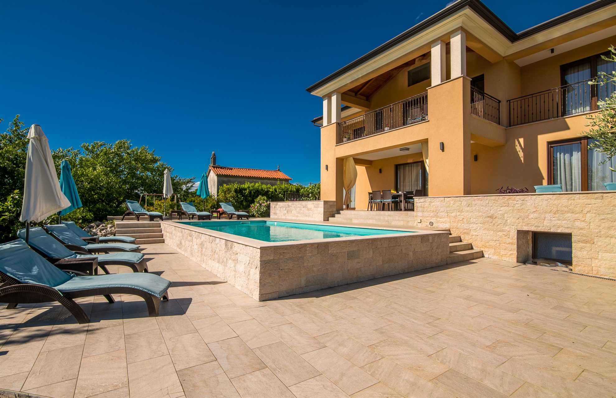 Apartma Villa Cecilia z zasebnim bazenom