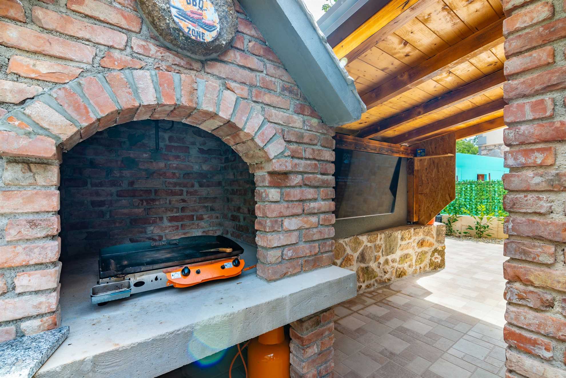 Charming Villa Old Stone with Pool & Sauna