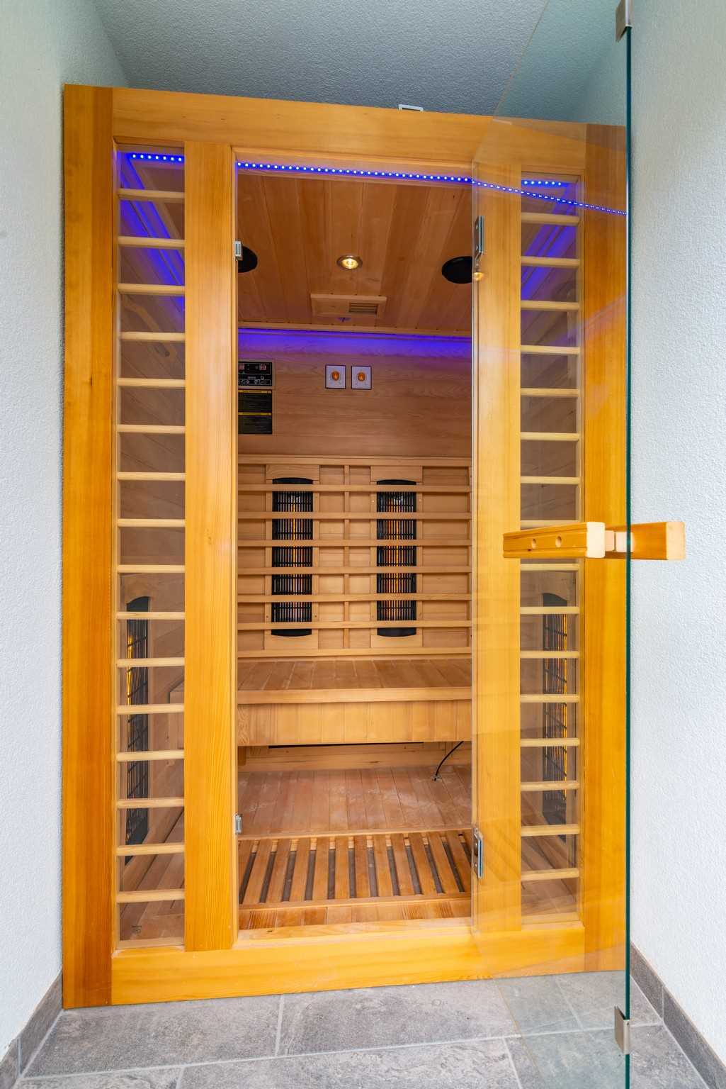 Charming Villa Old Stone with Pool & Sauna