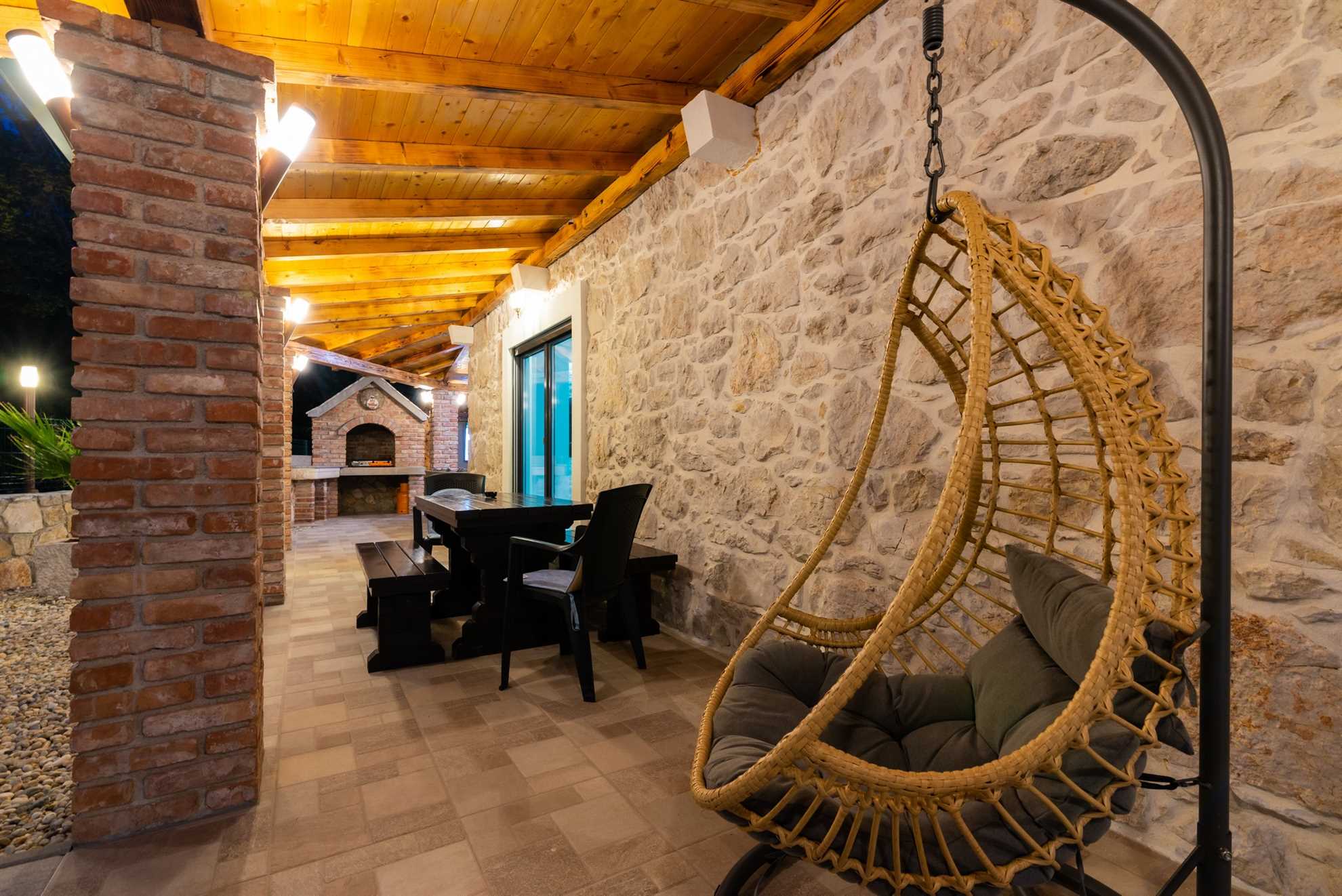 Charming Villa Old Stone with Pool & Sauna