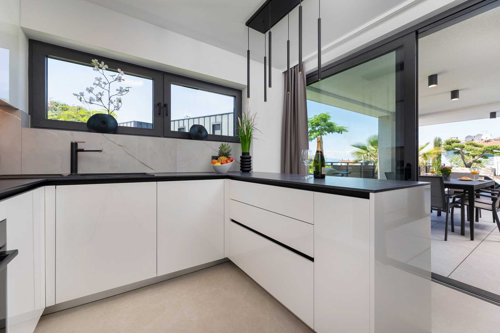 Luxus Villa Z – Perfekt für große Gruppen, mit zwei Pools und atemberaubendem Meerblick