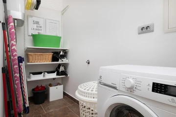 Villa for up to 6 Guests with Private Pool in Rasopasno