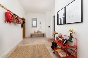 Villa for up to 6 Guests with Private Pool in Rasopasno