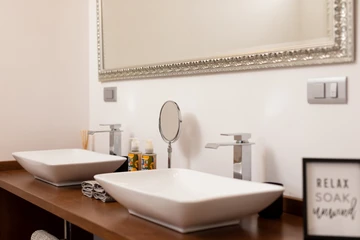 Villa for up to 6 Guests with Private Pool in Rasopasno