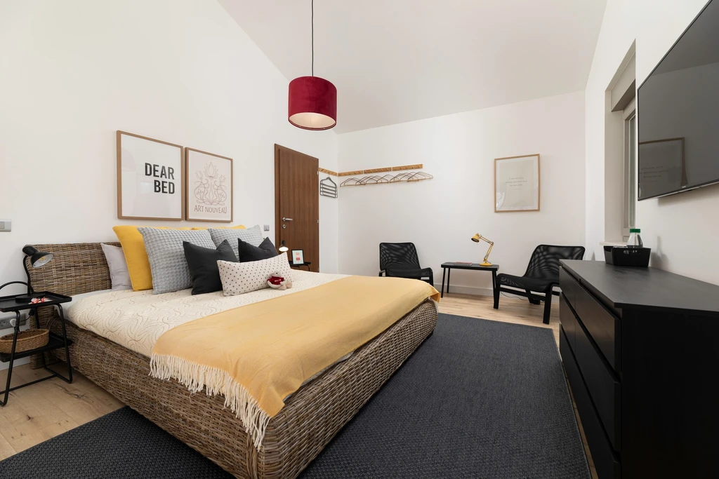 Villa for up to 6 Guests with Private Pool in Rasopasno