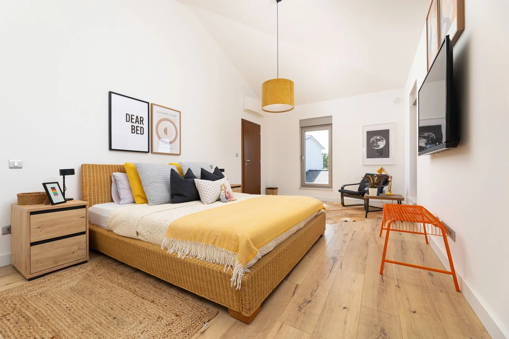 Villa for up to 6 Guests with Private Pool in Rasopasno