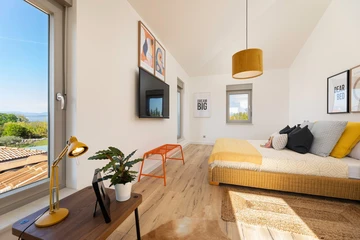 Villa for up to 6 Guests with Private Pool in Rasopasno