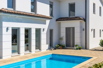 Villa for up to 6 Guests with Private Pool in Rasopasno