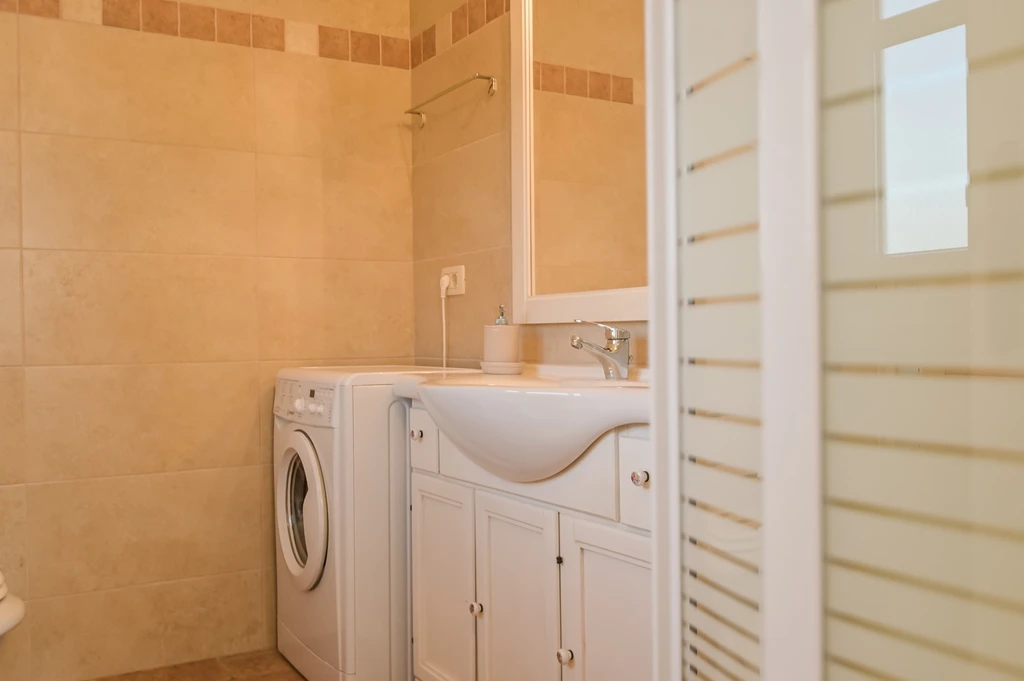 4-Bedroom Villa with Private Pool in Kras (Krk)