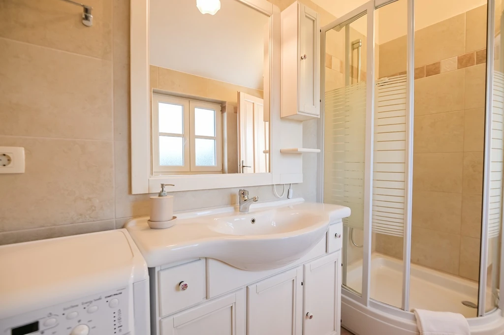 4-Bedroom Villa with Private Pool in Kras (Krk)