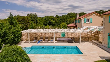 4-Bedroom Villa with Private Pool in Kras (Krk)