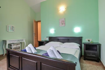 Kras (Krk) Villa with Private Pool for 10 Guests