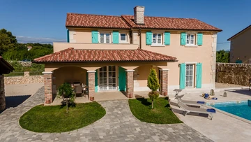 Kras (Krk) Villa with Private Pool for 10 Guests