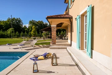 Kras (Krk) Villa with Private Pool for 10 Guests