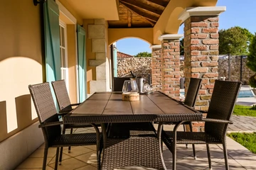 Kras (Krk) Villa with Private Pool for 10 Guests