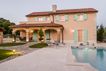 Kras (Krk) Villa with Private Pool for 10 Guests