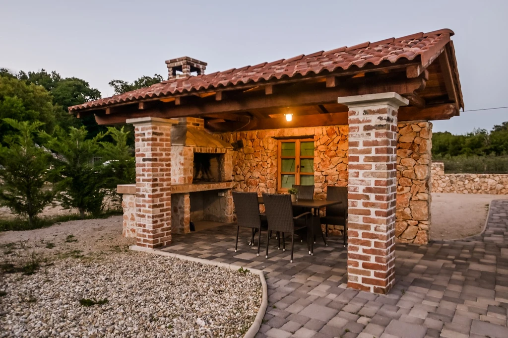 Kras (Krk) Villa with Private Pool for 10 Guests