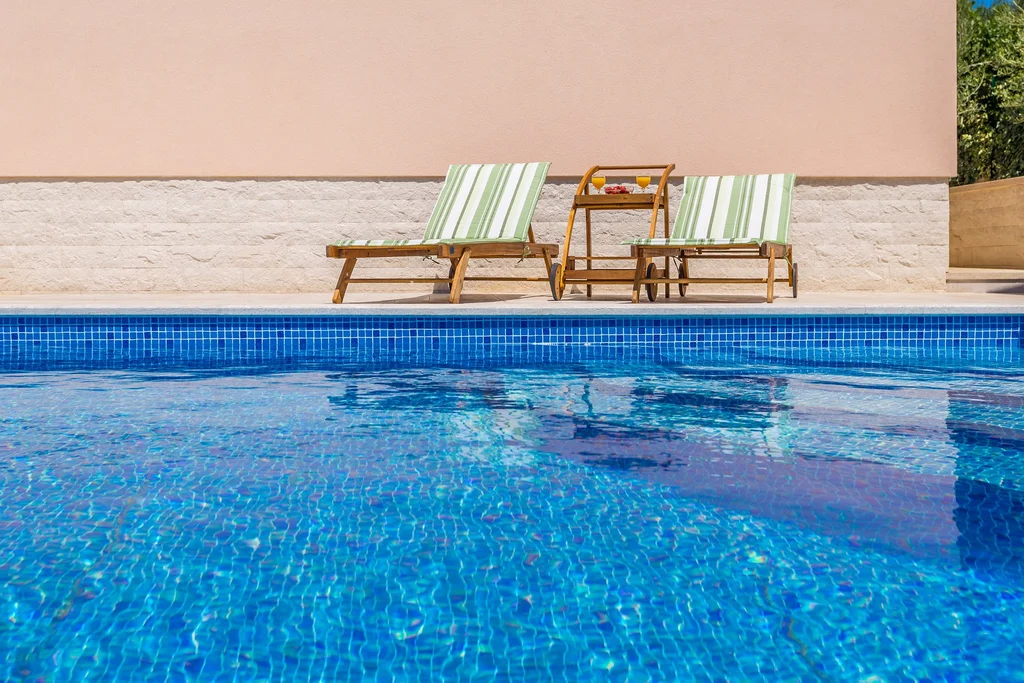 Private-pool air-conditioned villa in Pinezići (Krk)