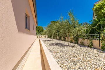 Private-pool air-conditioned villa in Pinezići (Krk)