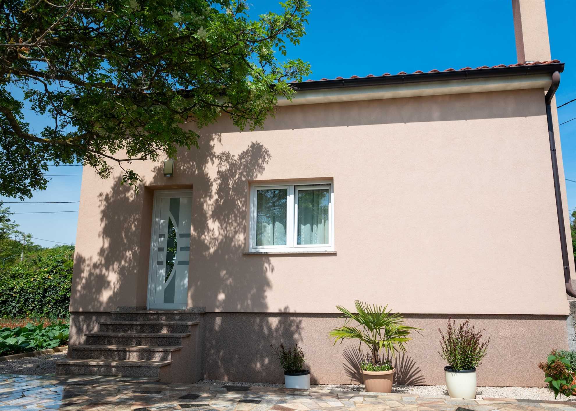 Kuća za odmor Lucy s privatnim bazenom