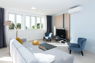 3-Bedroom Apartment in Umag for up to 8 Guests