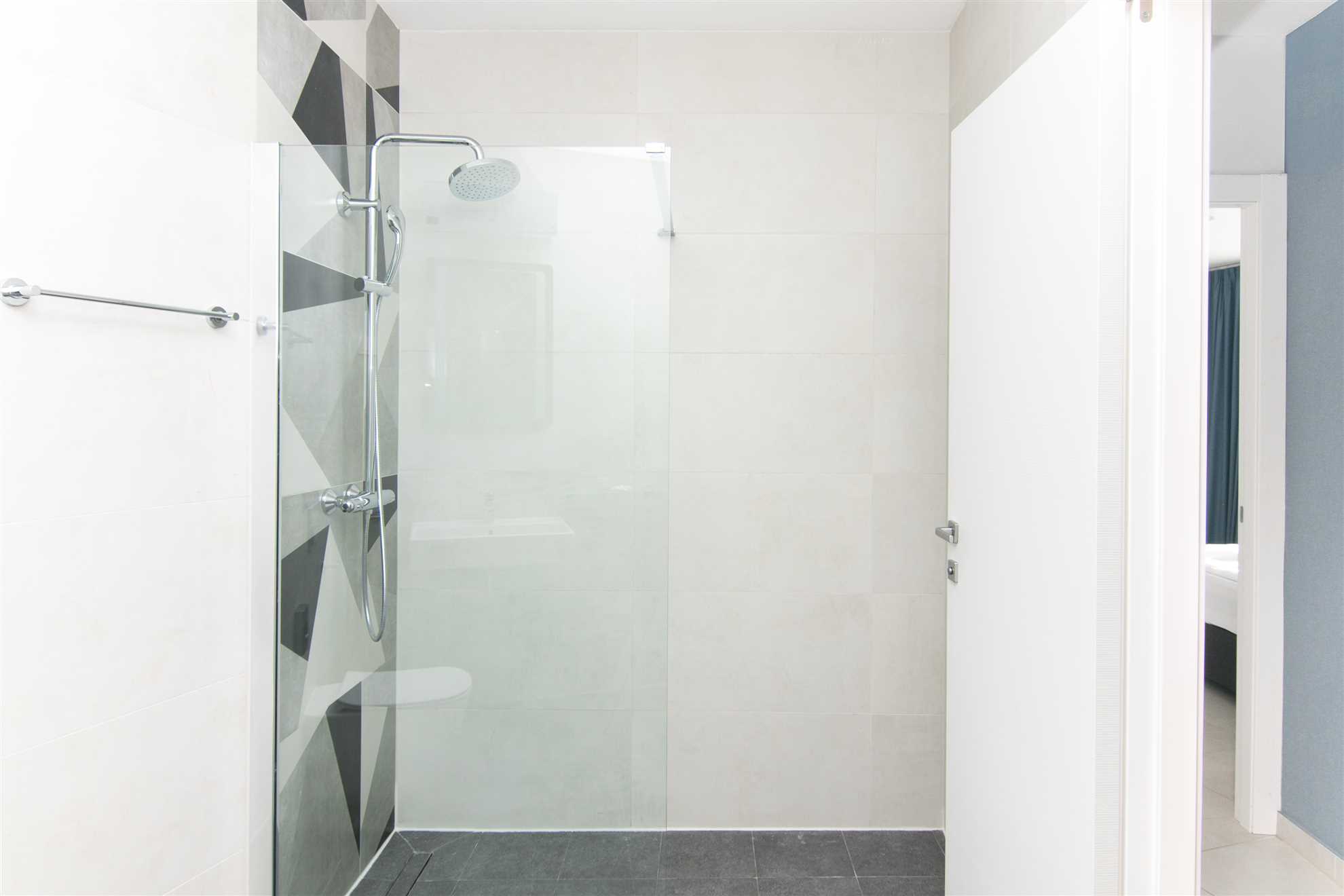 SAM THREE BED SUP. ADRIATICO GRAND (123)