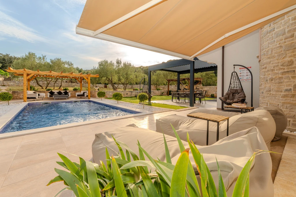 3-Bedroom Villa with Heated Pool in Kraj, Croatia