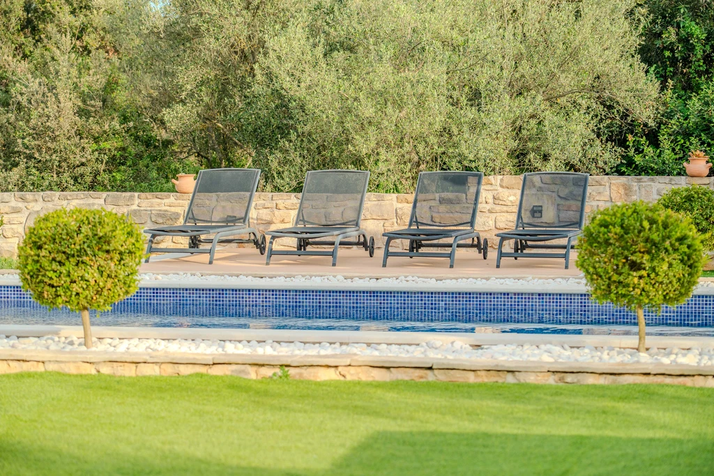 3-Bedroom Villa with Heated Pool in Kraj, Croatia