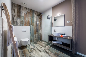 Poljane Villa for 11 with Private Pool & Sea Views