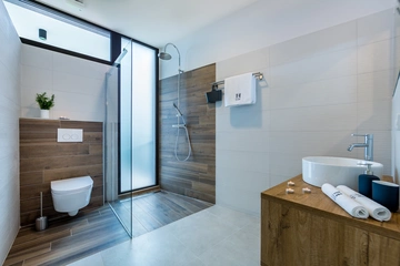 Poljane Villa for 11 with Private Pool & Sea Views