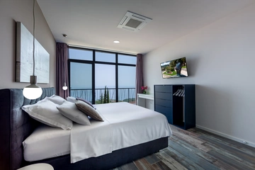 Poljane Villa for 11 with Private Pool & Sea Views