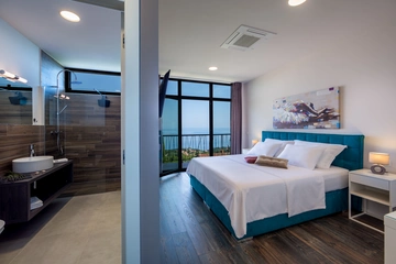 Poljane Villa for 11 with Private Pool & Sea Views