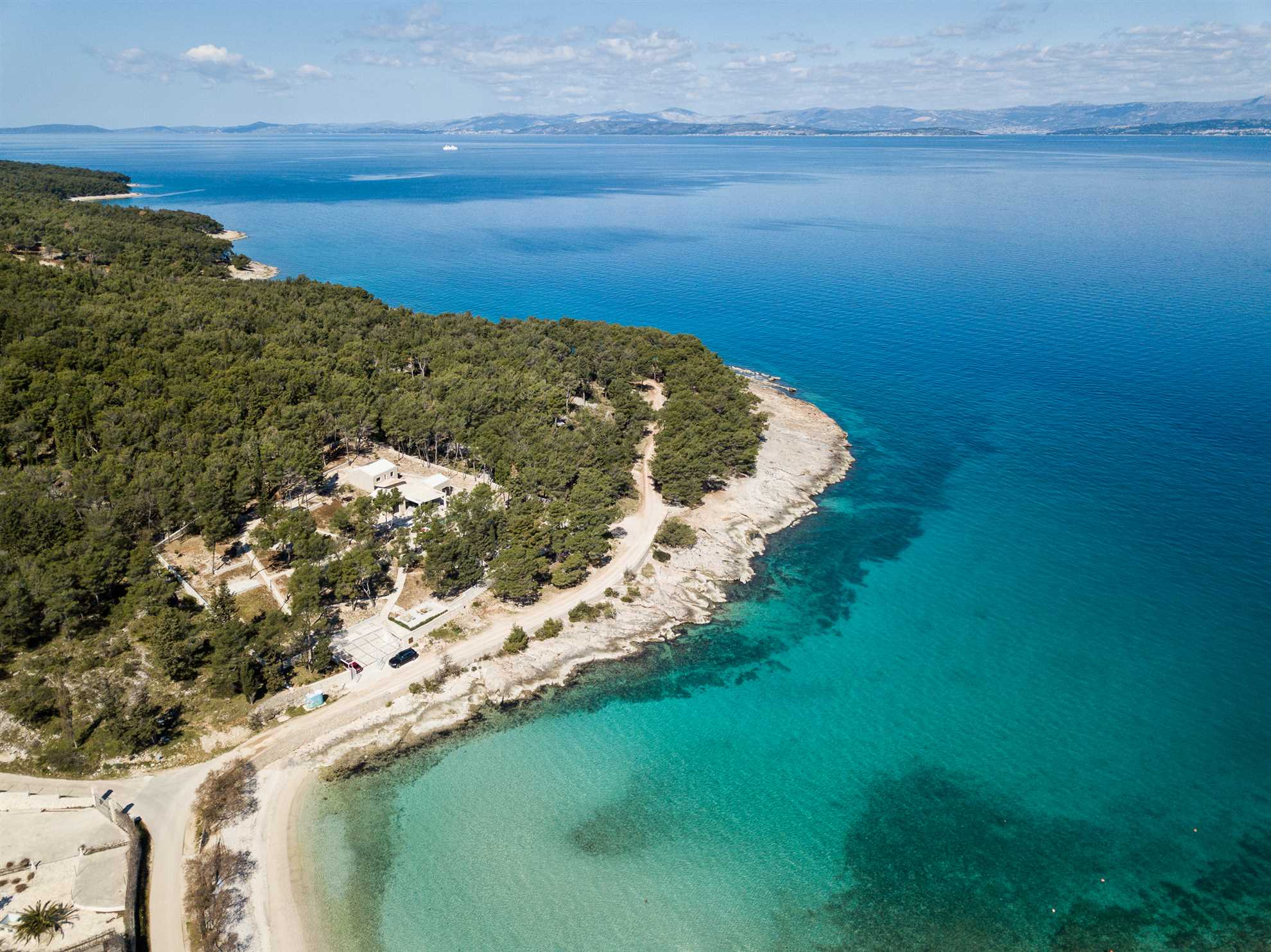 Villa Valeria - private boat and 2 Jeep vehicles included