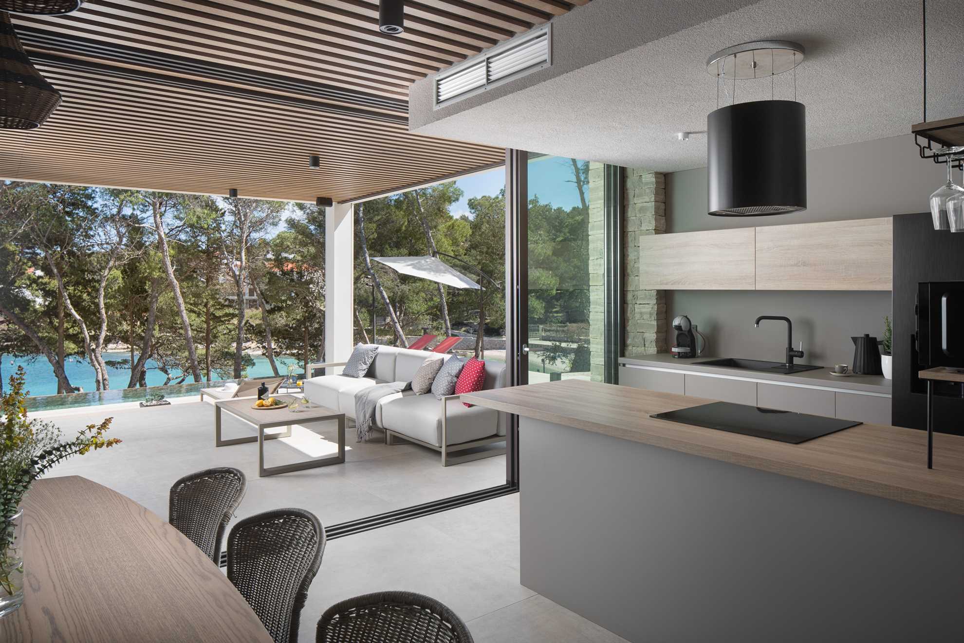 Villa Valeria - private boat and 2 Jeep vehicles included