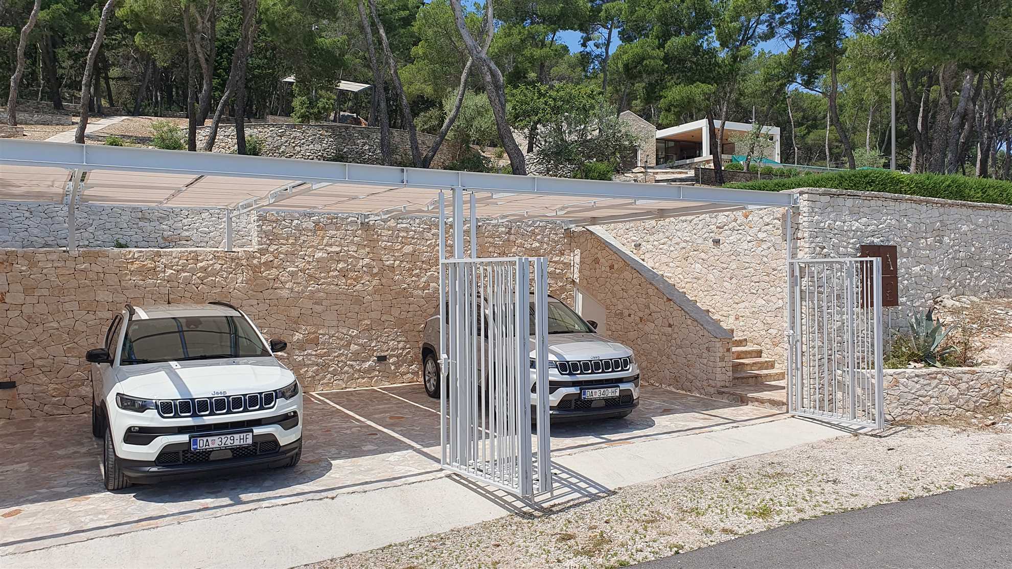 Villa Valeria - private boat and 2 Jeep vehicles included
