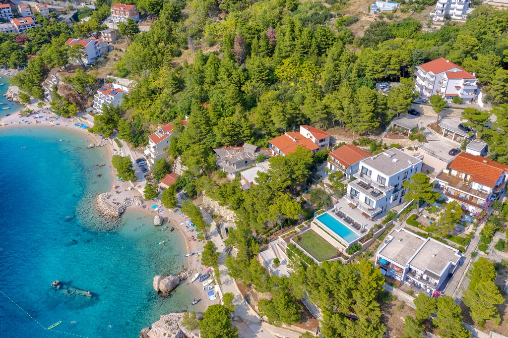 Brela 5-Bedroom Beachfront Villa for 10