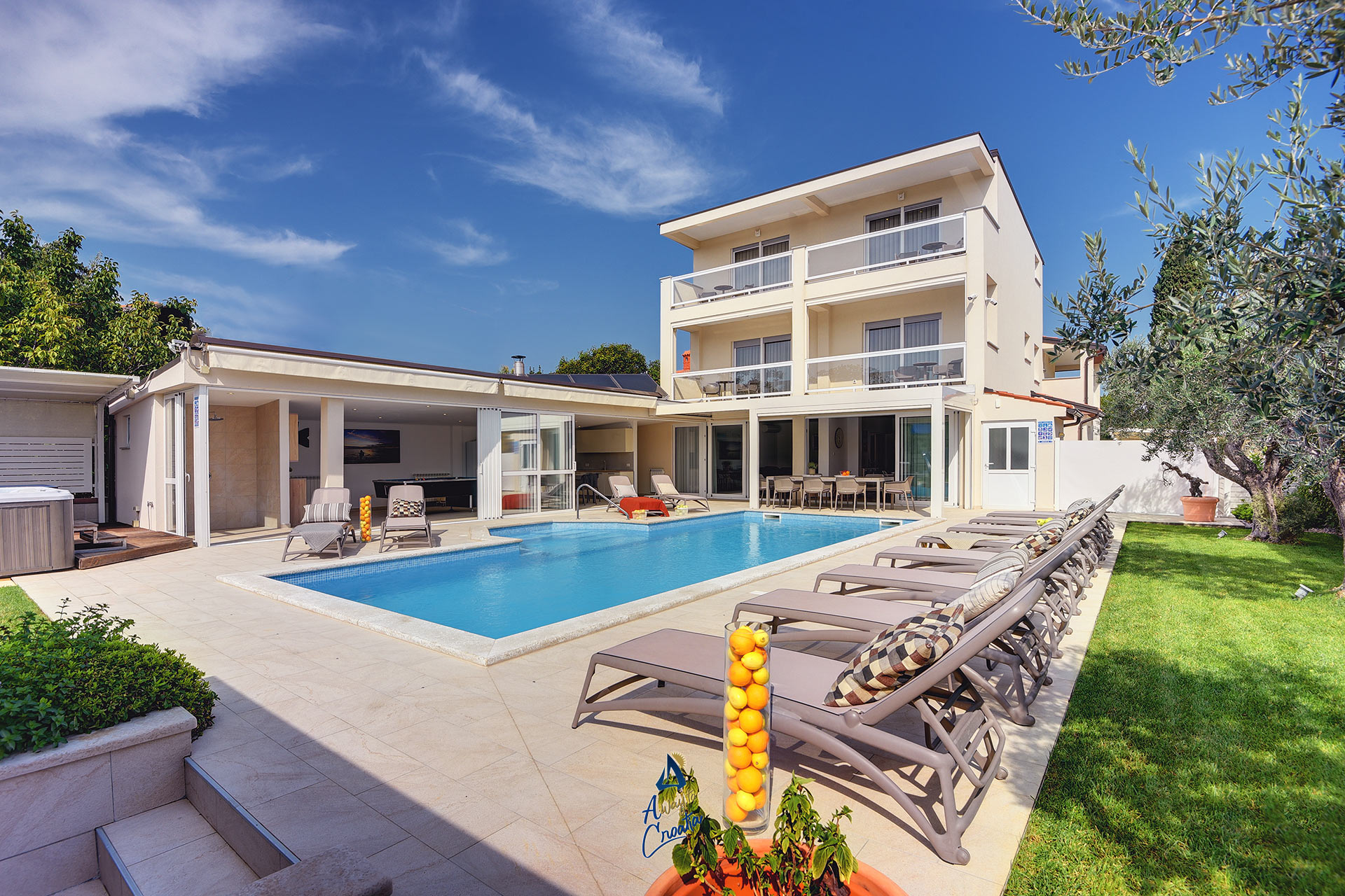 Image of Vast Villa Sanctuary for 14 with Pool and Jacuzzi, Close to Beaches