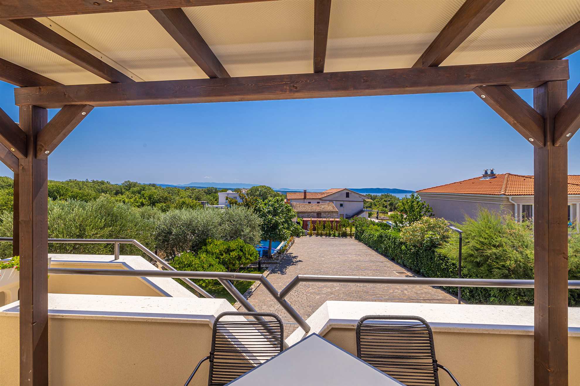 Villa Haya - Wohnung MIMOZA mit beheiztem Pool