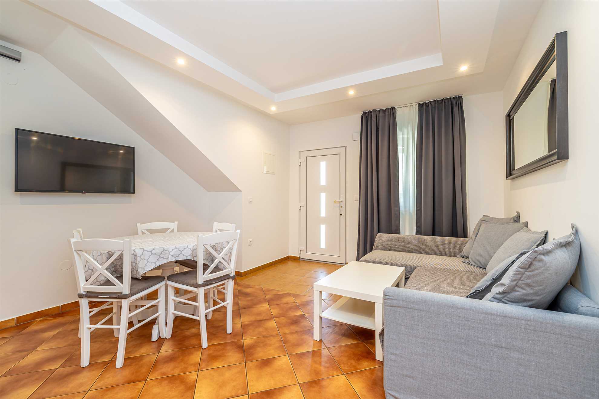 Villa Haya - appartamento LANTANA con piscina riscaldata