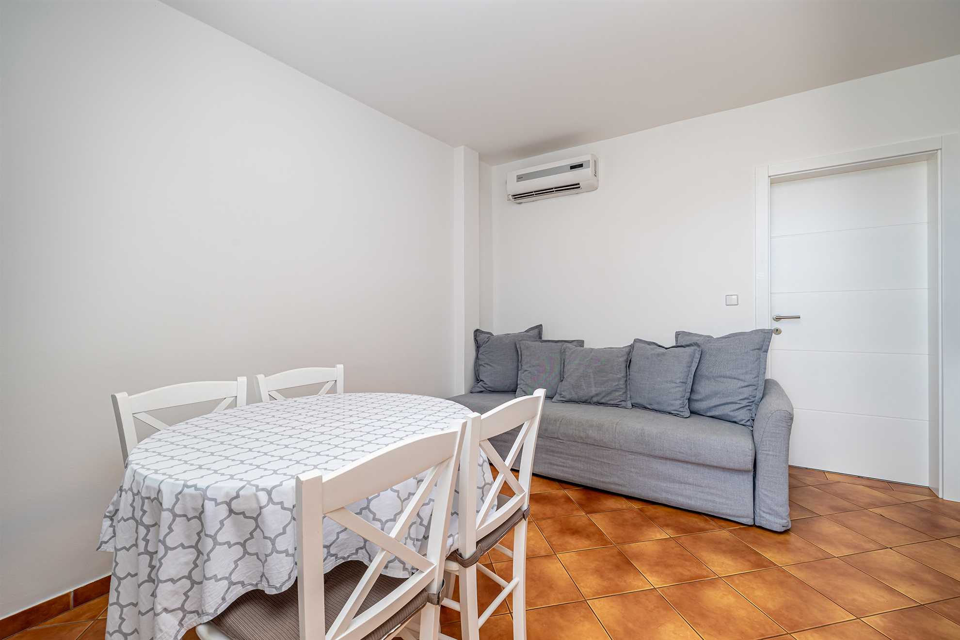 Villa Haya - apartment MIRTA with heated pool