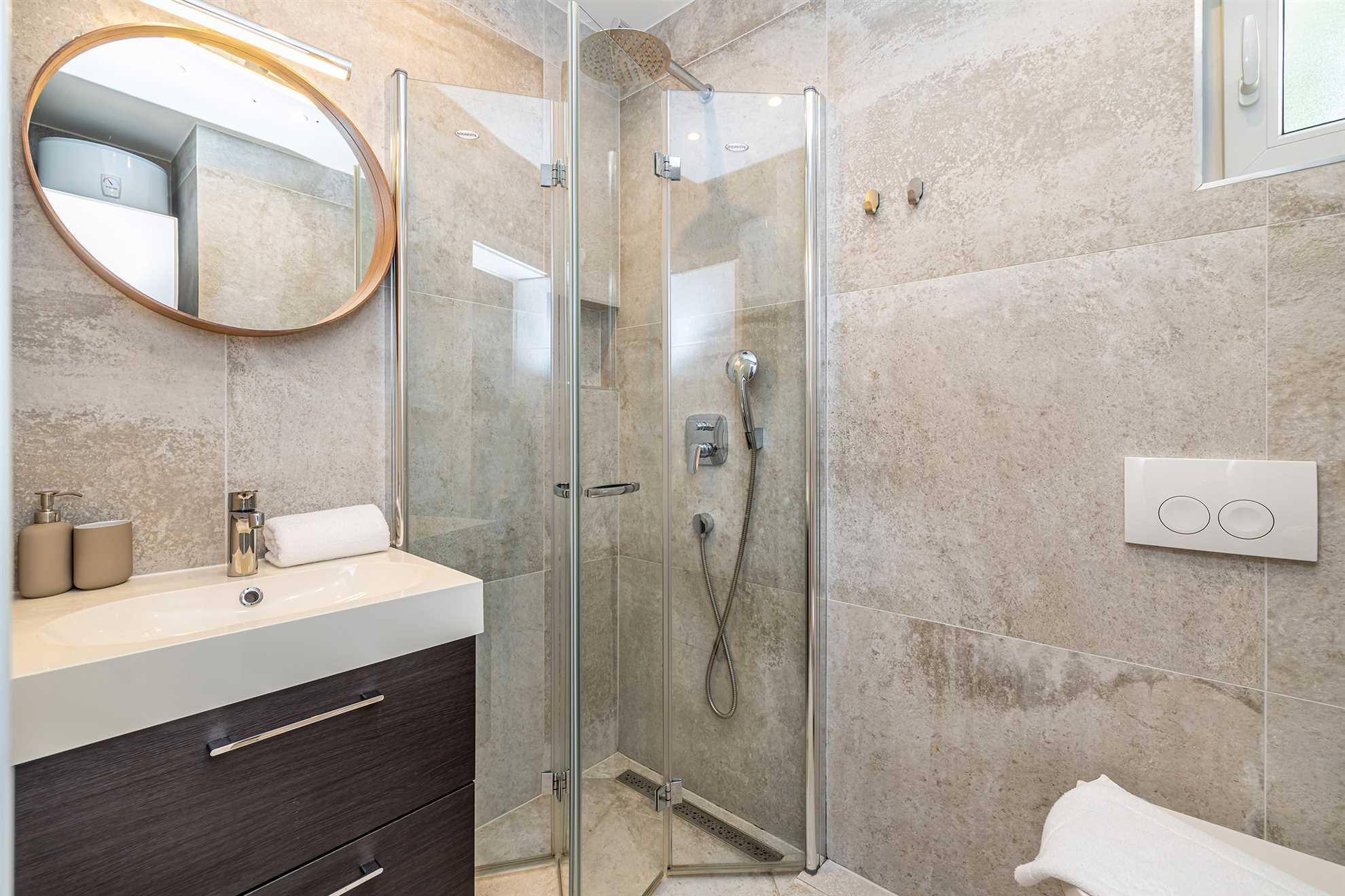 Villa Haya - studio apartment KRASULA with heated pool