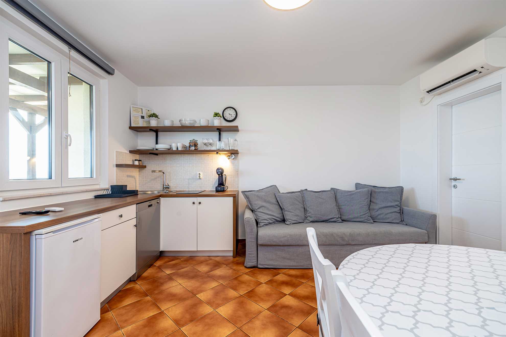 Villa Haya - Wohnung KAMELIJA mit beheiztem Pool